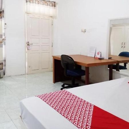 OYO 3741 Mutiara Syariah 1 Hotel Mataram Luaran gambar
