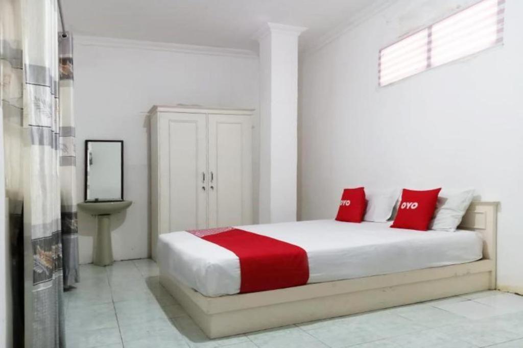 OYO 3741 Mutiara Syariah 1 Hotel Mataram Luaran gambar