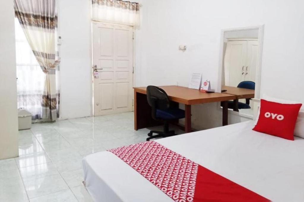 OYO 3741 Mutiara Syariah 1 Hotel Mataram Luaran gambar
